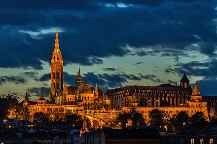 Premium Partnervermittlung Dunalove in Budapest