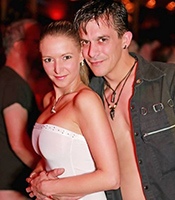 interview mit JOYclub Swinger Simone (36) und Sven (42) von Experten im Swingerclub